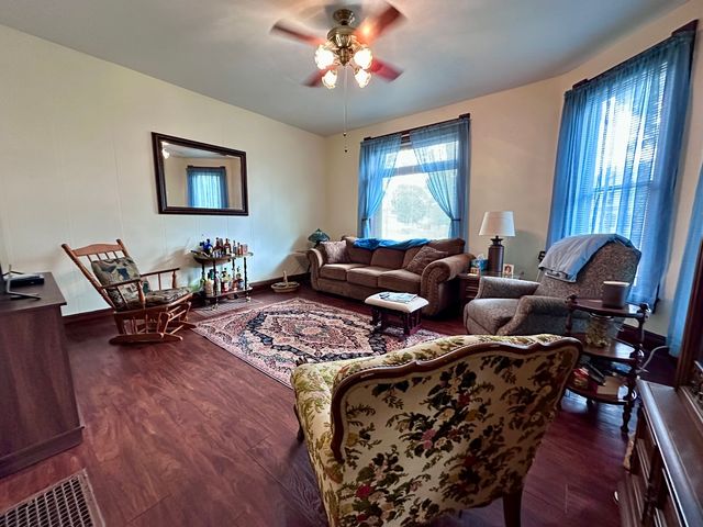 1201 2nd Avenue, Sterling, IL 61081