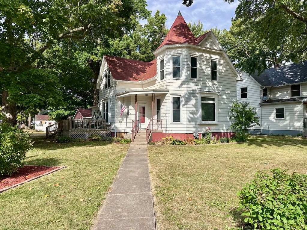 1201 2nd Avenue, Sterling, IL 61081