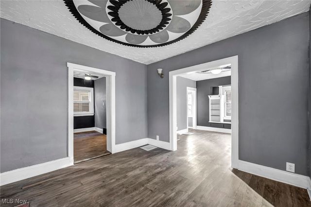 1505 E 133rd Street, East Cleveland, OH 44112