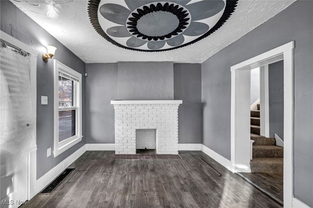 1505 E 133rd Street, East Cleveland, OH 44112