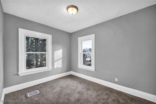 1505 E 133rd Street, East Cleveland, OH 44112