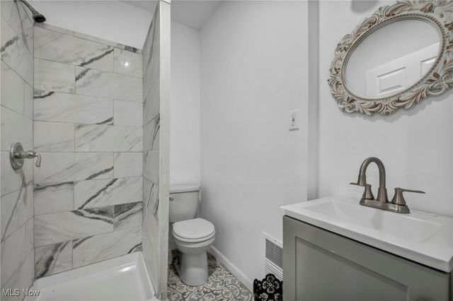 1505 E 133rd Street, East Cleveland, OH 44112