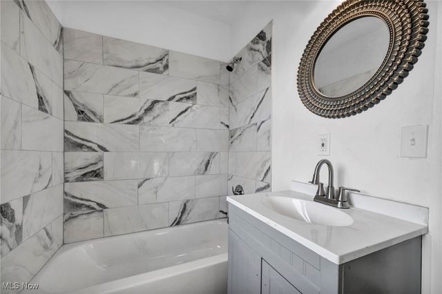 1505 E 133rd Street, East Cleveland, OH 44112