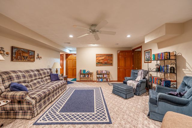 3347 VALLEY WOODS Drive, Cherry Valley, IL 61016