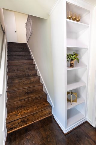 10872 Caprock Circle, Dallas, TX 75218