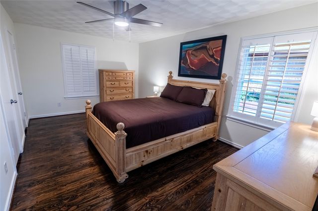 10872 Caprock Circle, Dallas, TX 75218