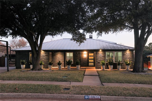 10872 Caprock Circle, Dallas, TX 75218