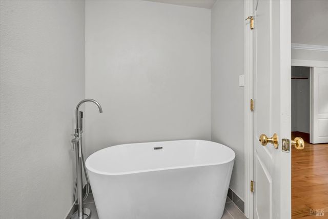10005 Meadow Dr, Cobb, CA 95426
