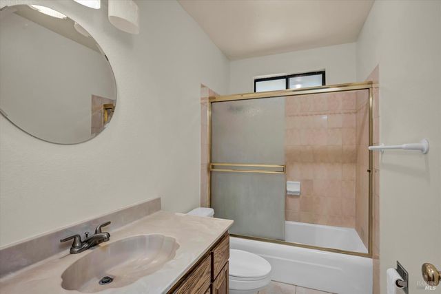 10005 Meadow Dr, Cobb, CA 95426