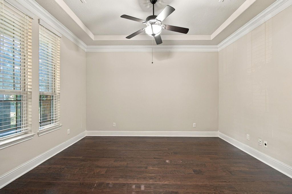 Image 22 of property listing at 7 Placido Way Court, Missouri City, TX 77459