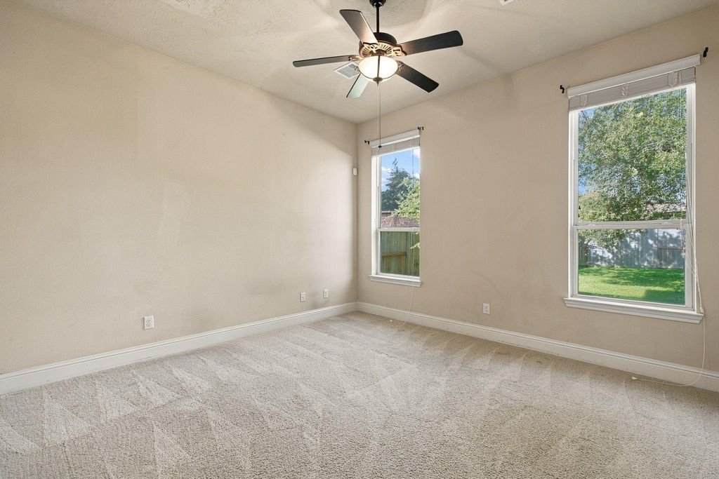 Image 27 of property listing at 7 Placido Way Court, Missouri City, TX 77459