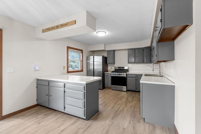 11833 Kentucky Avenue N, Champlin, MN 55316