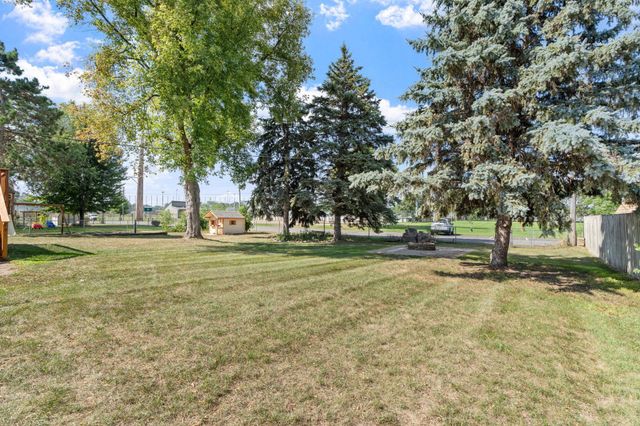 11833 Kentucky Avenue N, Champlin, MN 55316