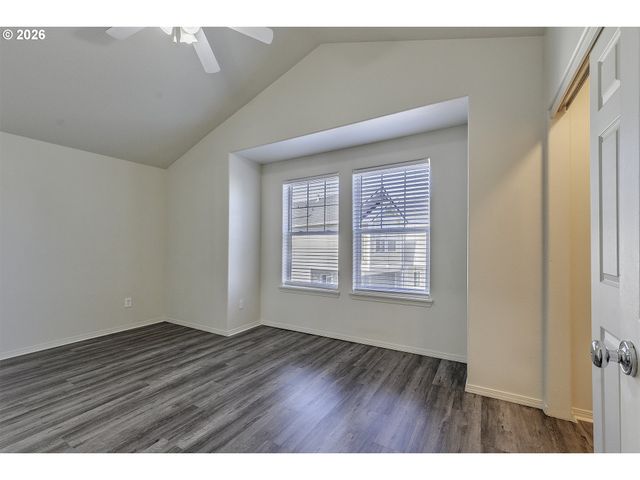 8662 Ne HYDE PARK Ln, Hillsboro, OR 97006