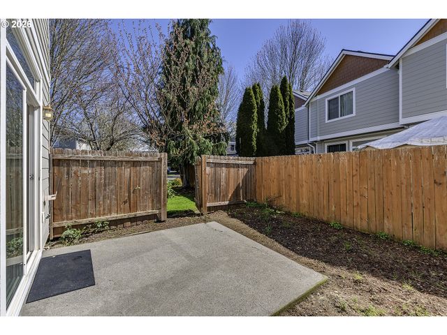 8662 Ne HYDE PARK Ln, Hillsboro, OR 97006