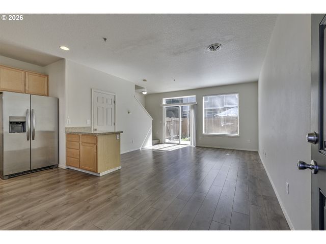 8662 Ne HYDE PARK Ln, Hillsboro, OR 97006