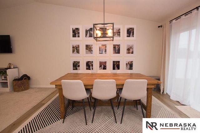 710 W Avondale Court, Lincoln, NE 68523