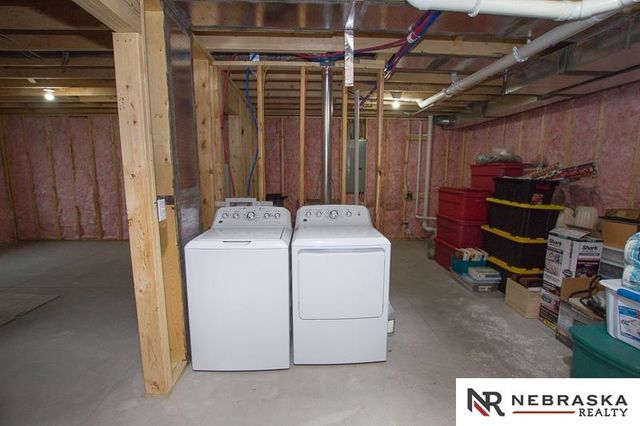 710 W Avondale Court, Lincoln, NE 68523