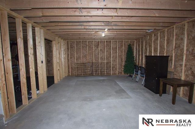 710 W Avondale Court, Lincoln, NE 68523