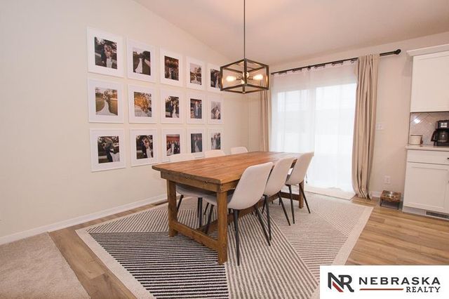 710 W Avondale Court, Lincoln, NE 68523