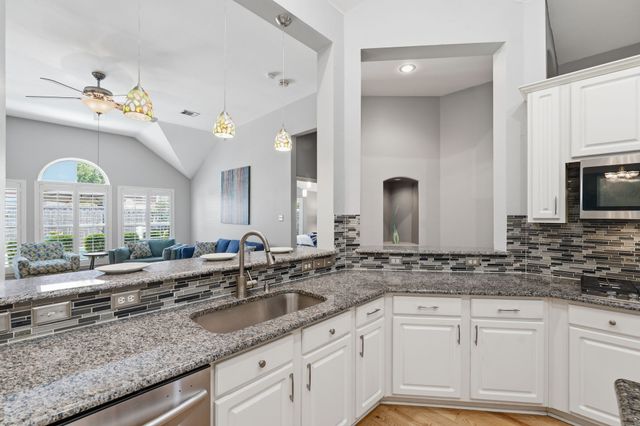 504 Saddleback Lane, Flower Mound, TX 75028