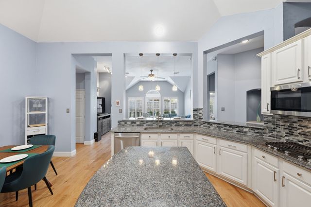 504 Saddleback Lane, Flower Mound, TX 75028