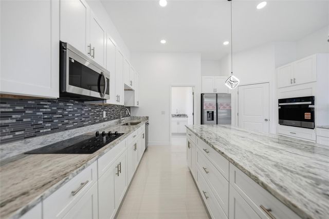 15096 LAKELAND CIRCLE, Port Charlotte, FL 33981