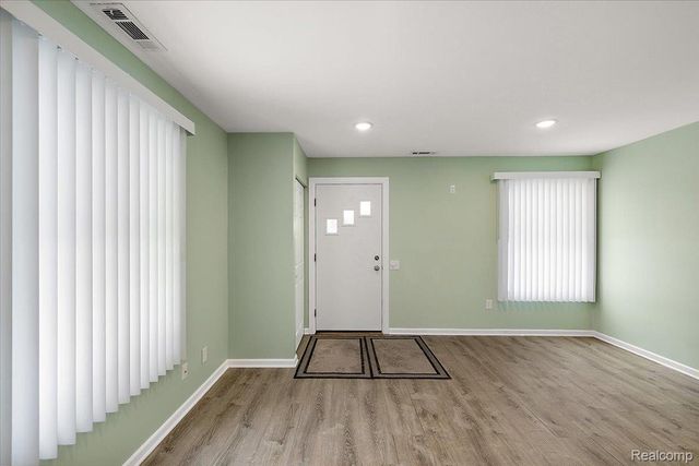 2831 Glenwood Court, Orion Charter Township, MI 48360