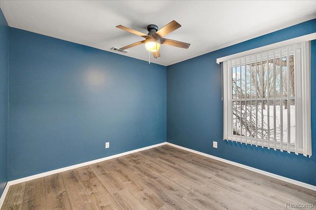 2831 Glenwood Court, Orion Charter Township, MI 48360