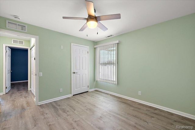 2831 Glenwood Court, Orion Charter Township, MI 48360