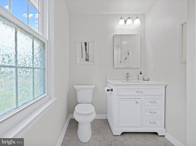 720 MOUNT LEBANON RD, Wilmington, DE 19803