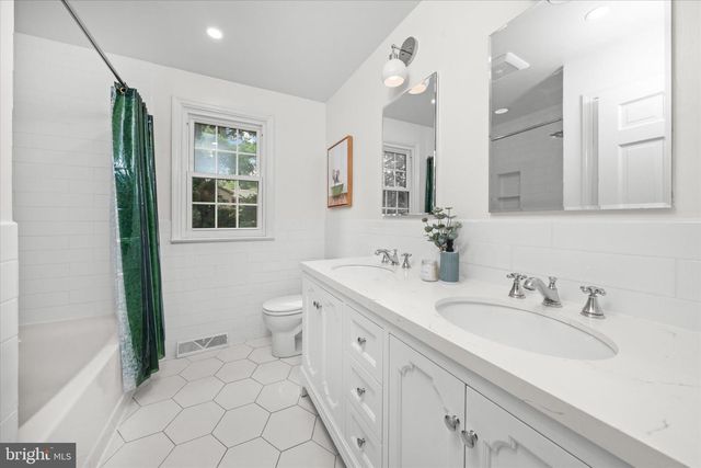 720 MOUNT LEBANON RD, Wilmington, DE 19803