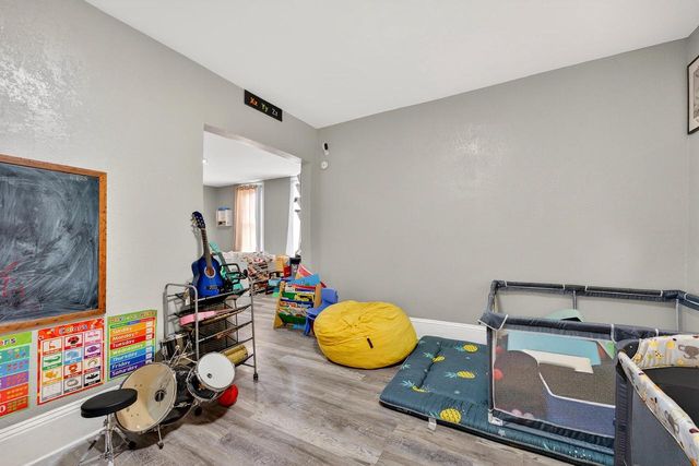 2428 N 6th STREET, Milwaukee, WI 53212
