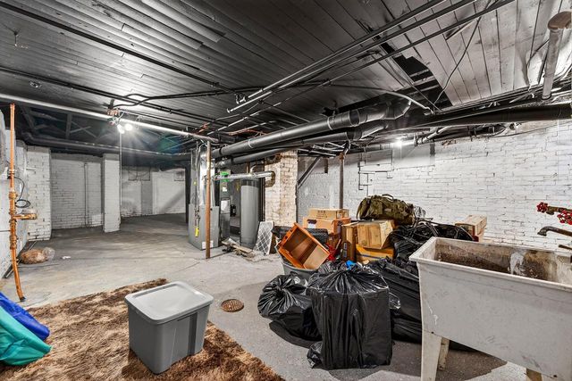 2428 N 6th STREET, Milwaukee, WI 53212