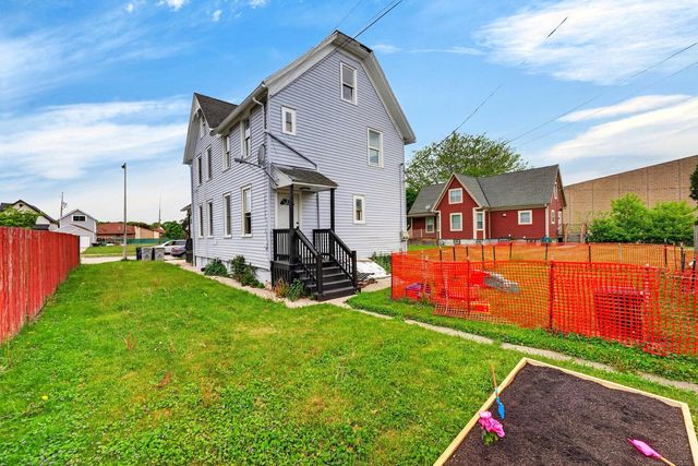 2428 N 6th STREET, Milwaukee, WI 53212