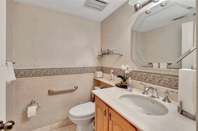4716 University Drive, Coral Gables, FL 33146