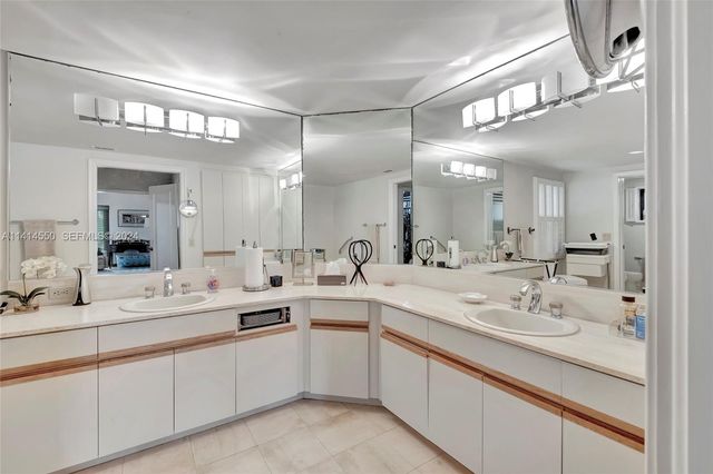 4716 University Drive, Coral Gables, FL 33146