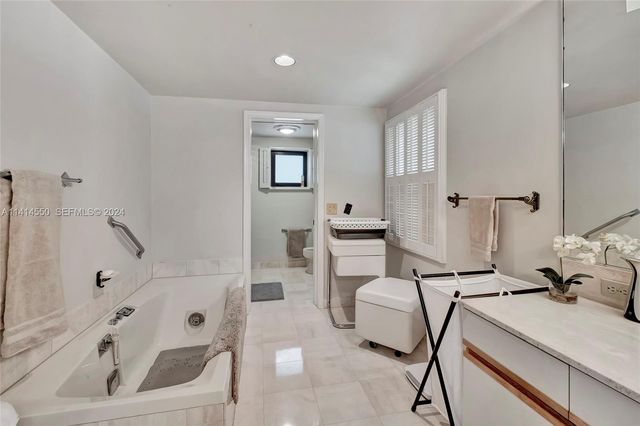 4716 University Drive, Coral Gables, FL 33146