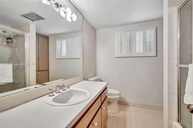 4716 University Drive, Coral Gables, FL 33146