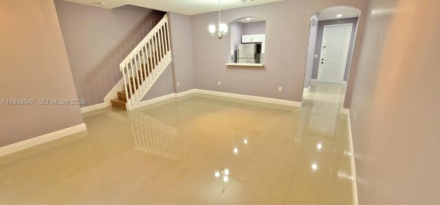 1005 NE 42nd Pl, Homestead, FL 33033