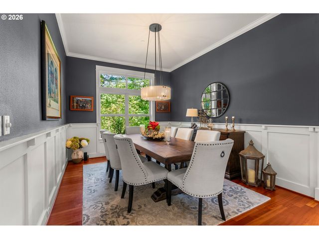14261 UPLANDS Dr, Lake Oswego, OR 97034