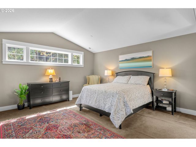 14261 UPLANDS Dr, Lake Oswego, OR 97034