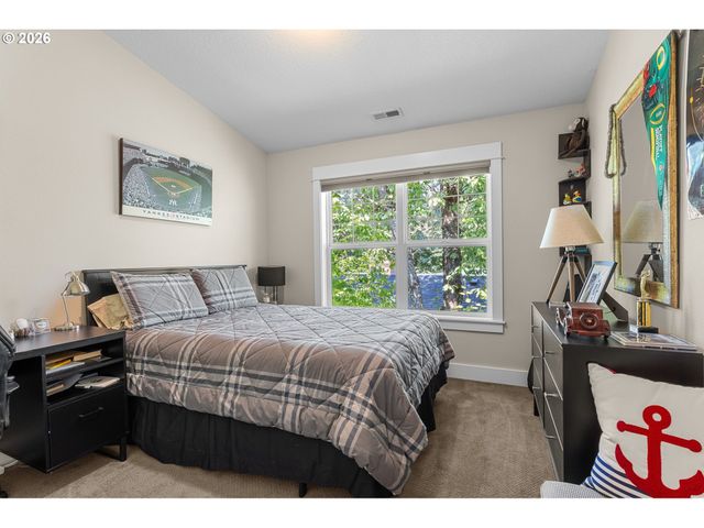 14261 UPLANDS Dr, Lake Oswego, OR 97034