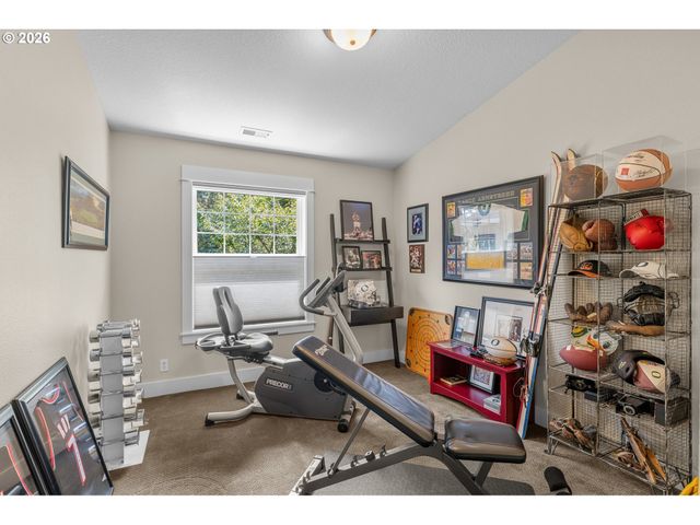14261 UPLANDS Dr, Lake Oswego, OR 97034