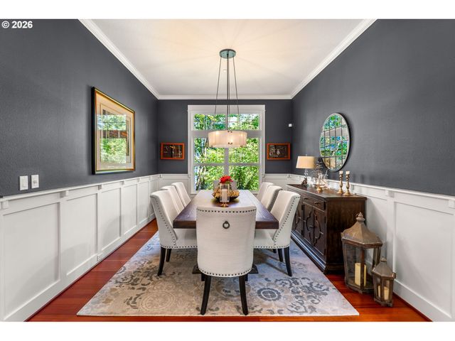 14261 UPLANDS Dr, Lake Oswego, OR 97034