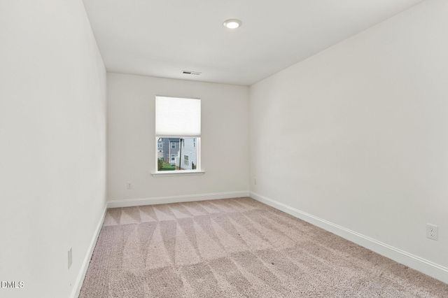 717 Ridge Cliff Lane, Zebulon, NC 27597