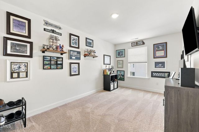 717 Ridge Cliff Lane, Zebulon, NC 27597