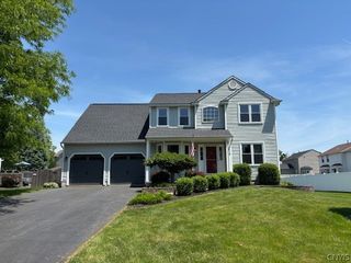 8418 Sugar Pine Circle, Clay, NY 13090