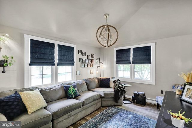 346 HARD HILL RD, Hamburg, PA 19526