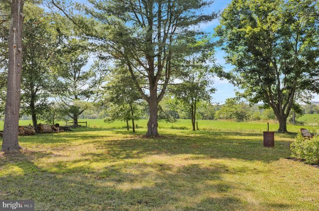 346 HARD HILL RD, Hamburg, PA 19526